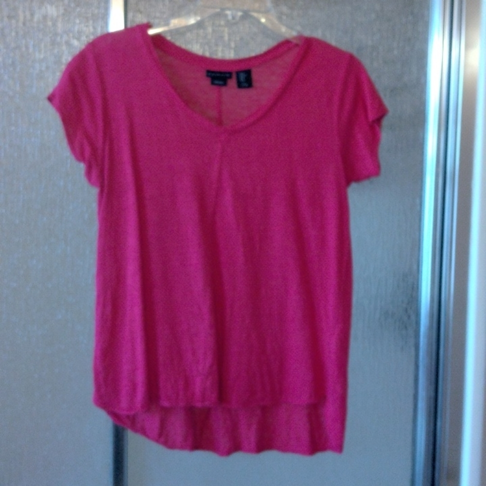 Tahari Brand, medium, red tee shirt